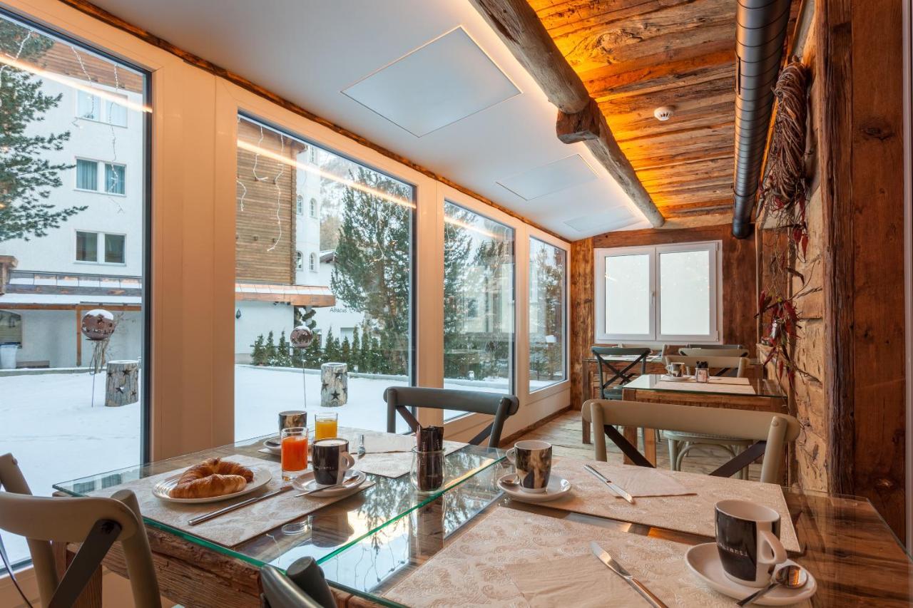 Jaegerhof Serviced Apartements Zermatt Buitenkant foto