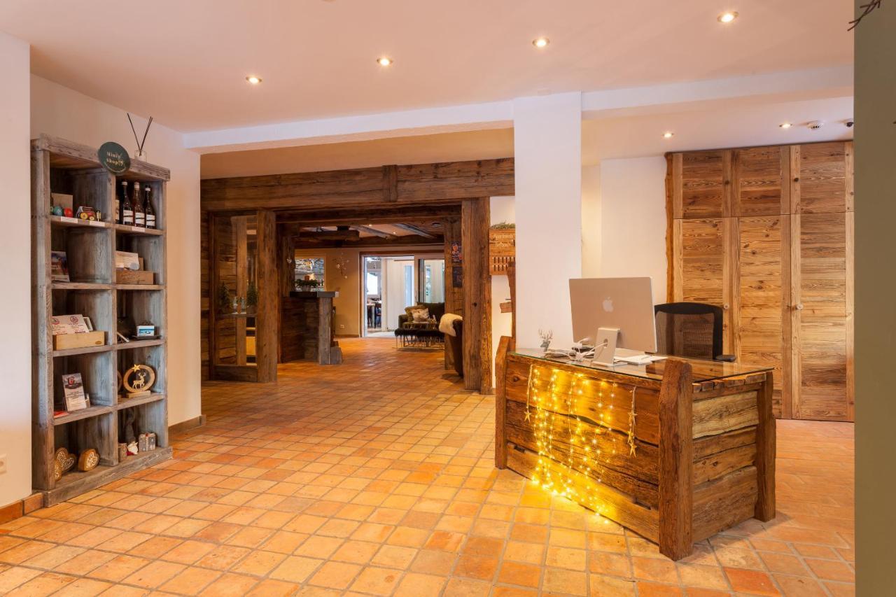 Jaegerhof Serviced Apartements Zermatt Buitenkant foto