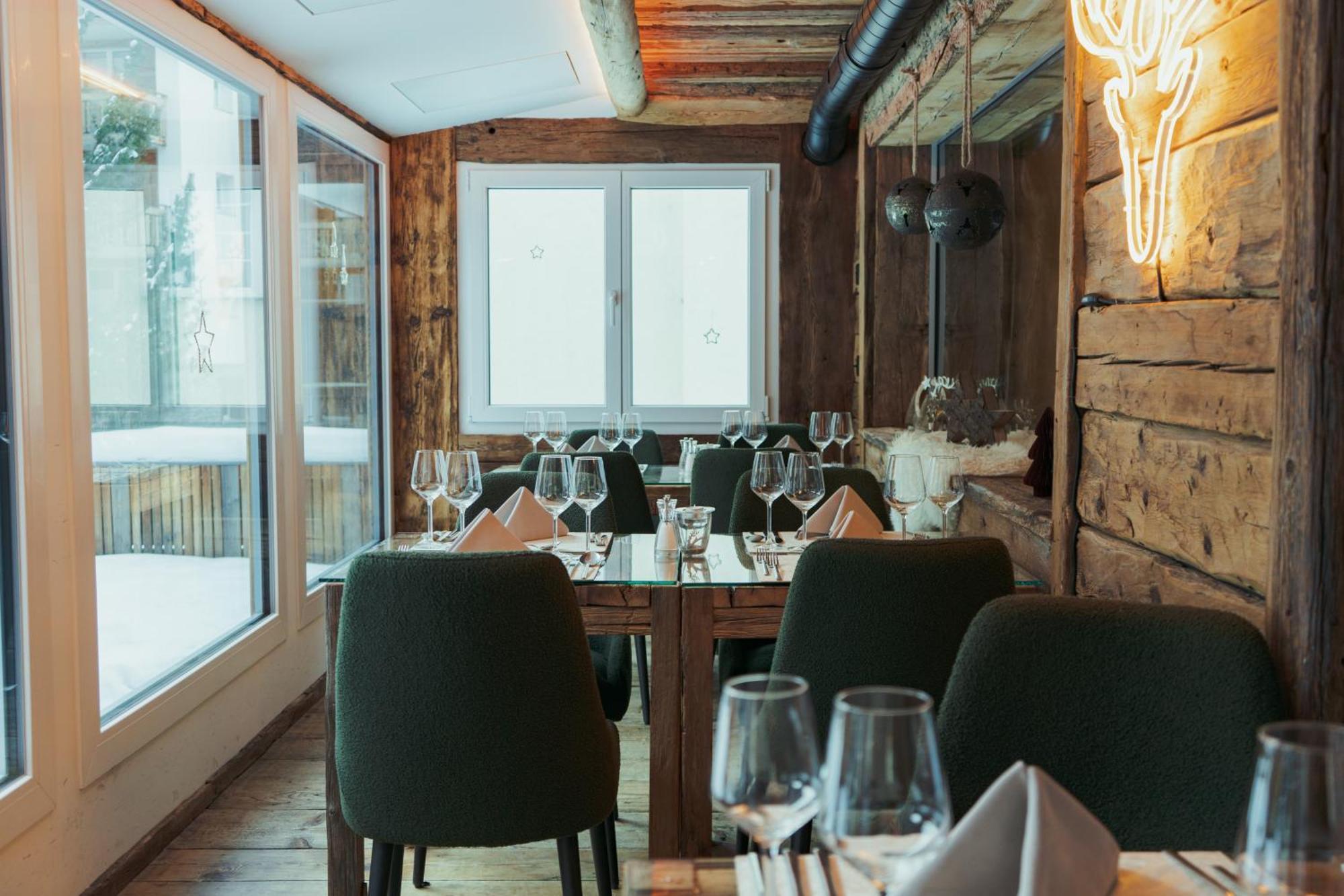 Jaegerhof Serviced Apartements Zermatt Buitenkant foto