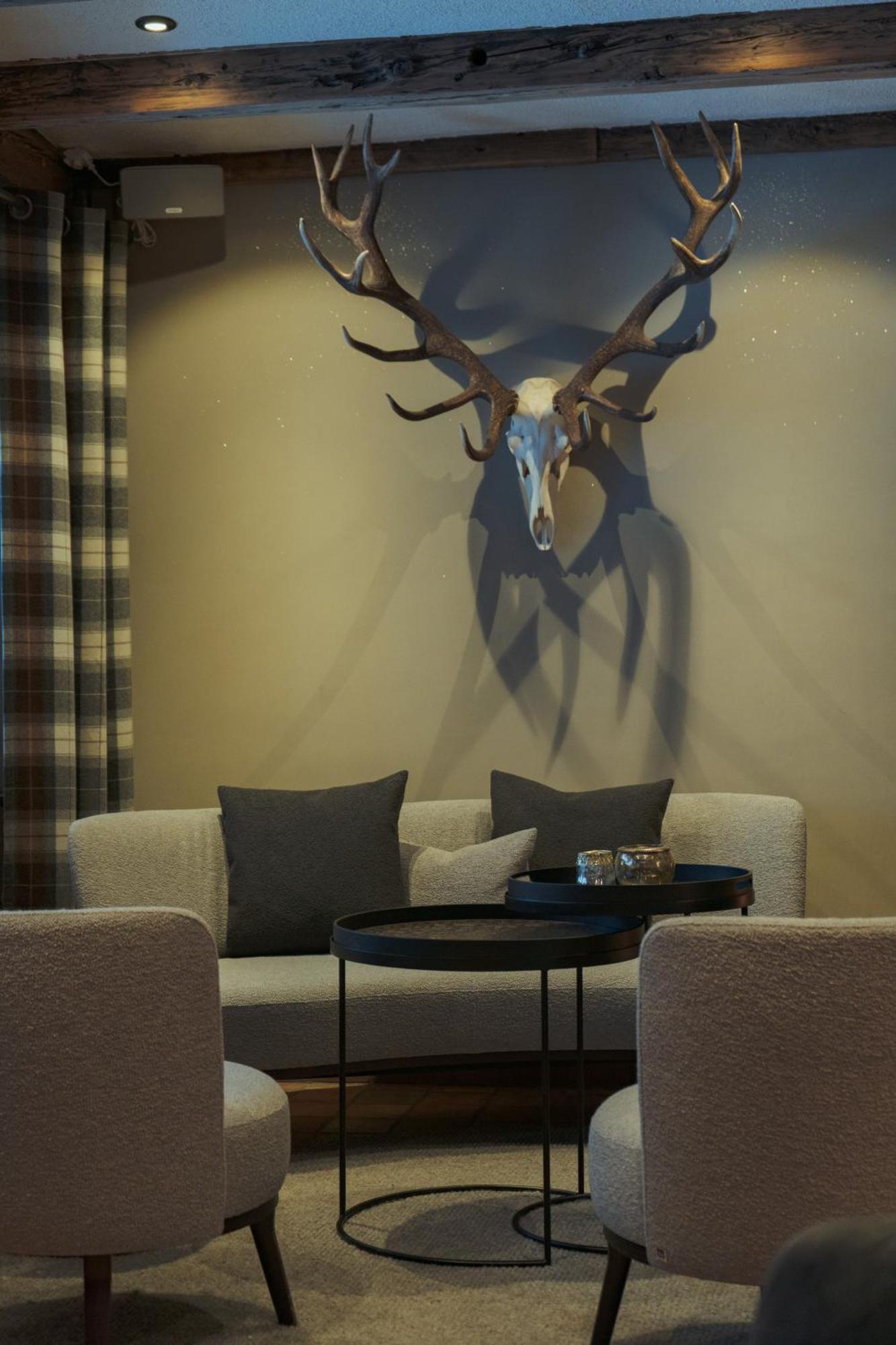 Jaegerhof Serviced Apartements Zermatt Buitenkant foto