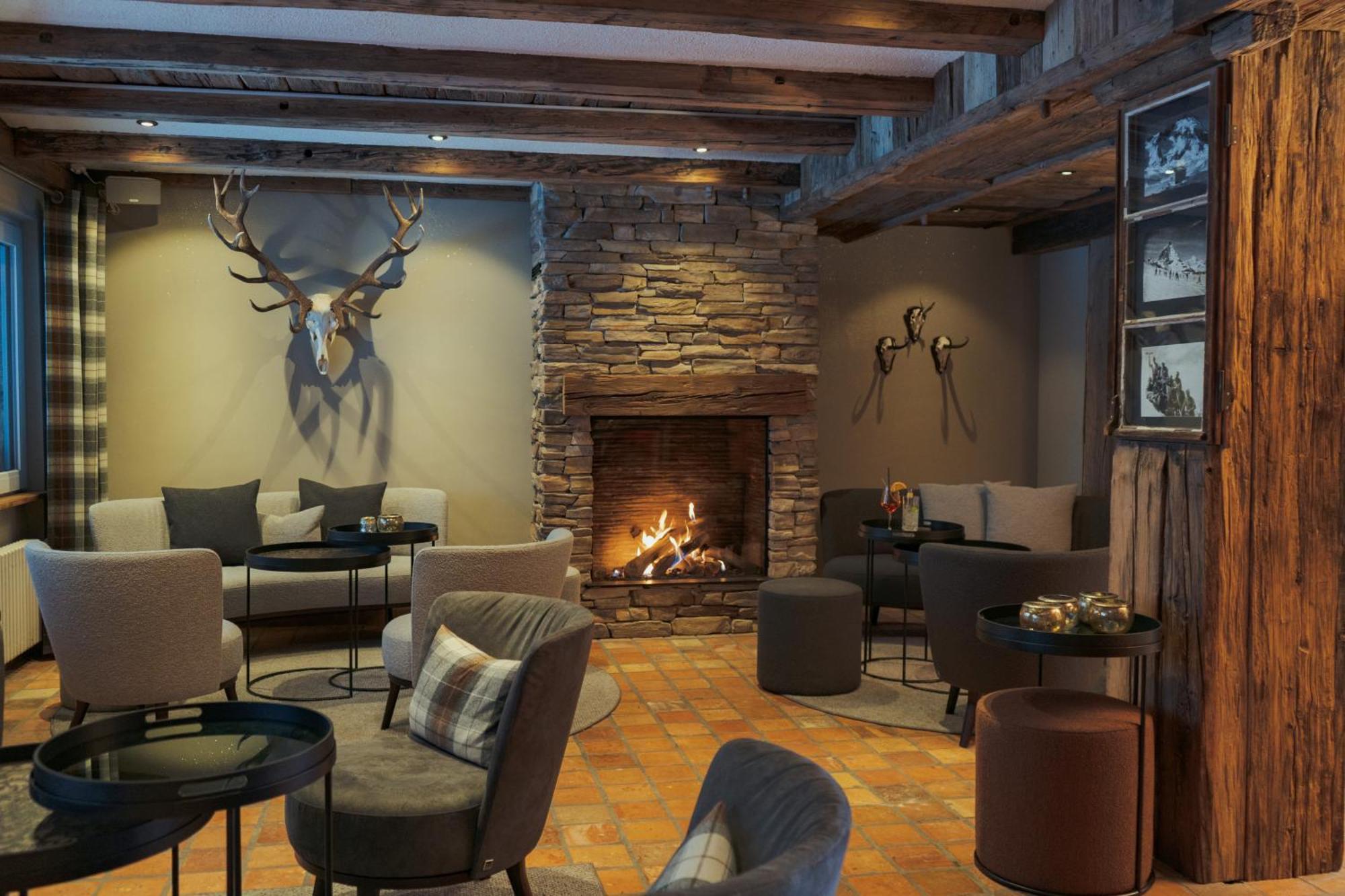 Jaegerhof Serviced Apartements Zermatt Buitenkant foto