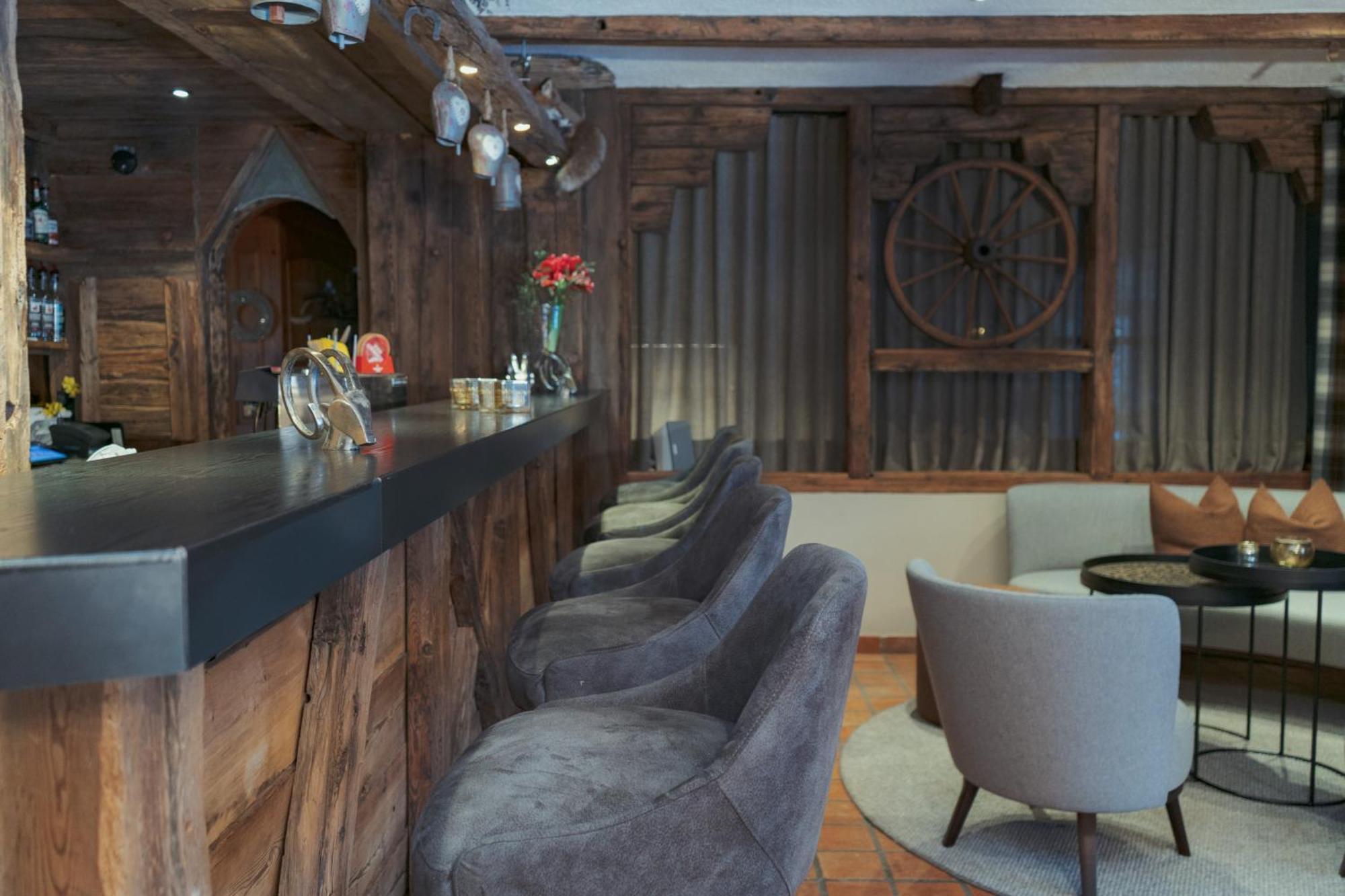 Jaegerhof Serviced Apartements Zermatt Buitenkant foto