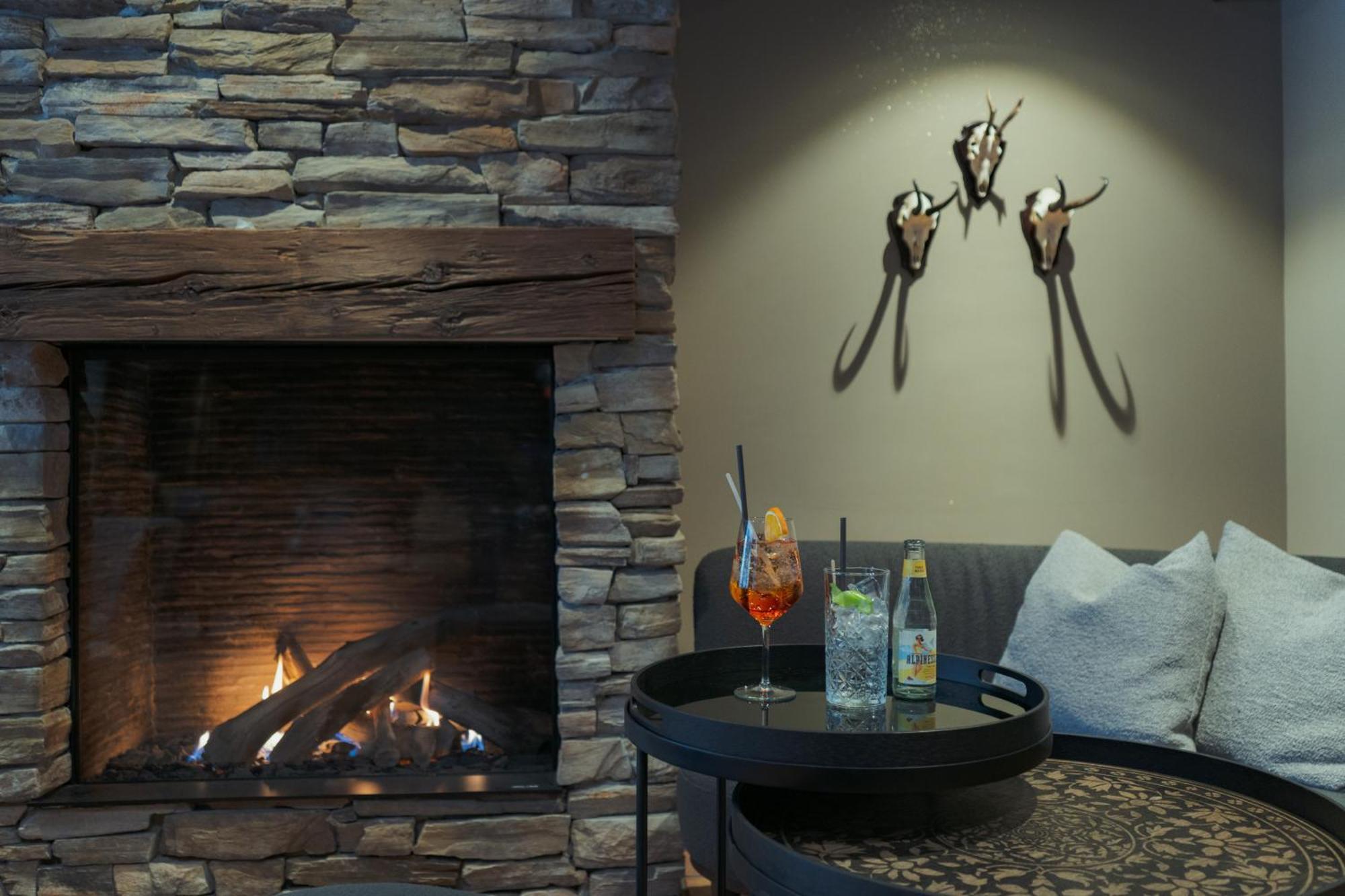 Jaegerhof Serviced Apartements Zermatt Buitenkant foto