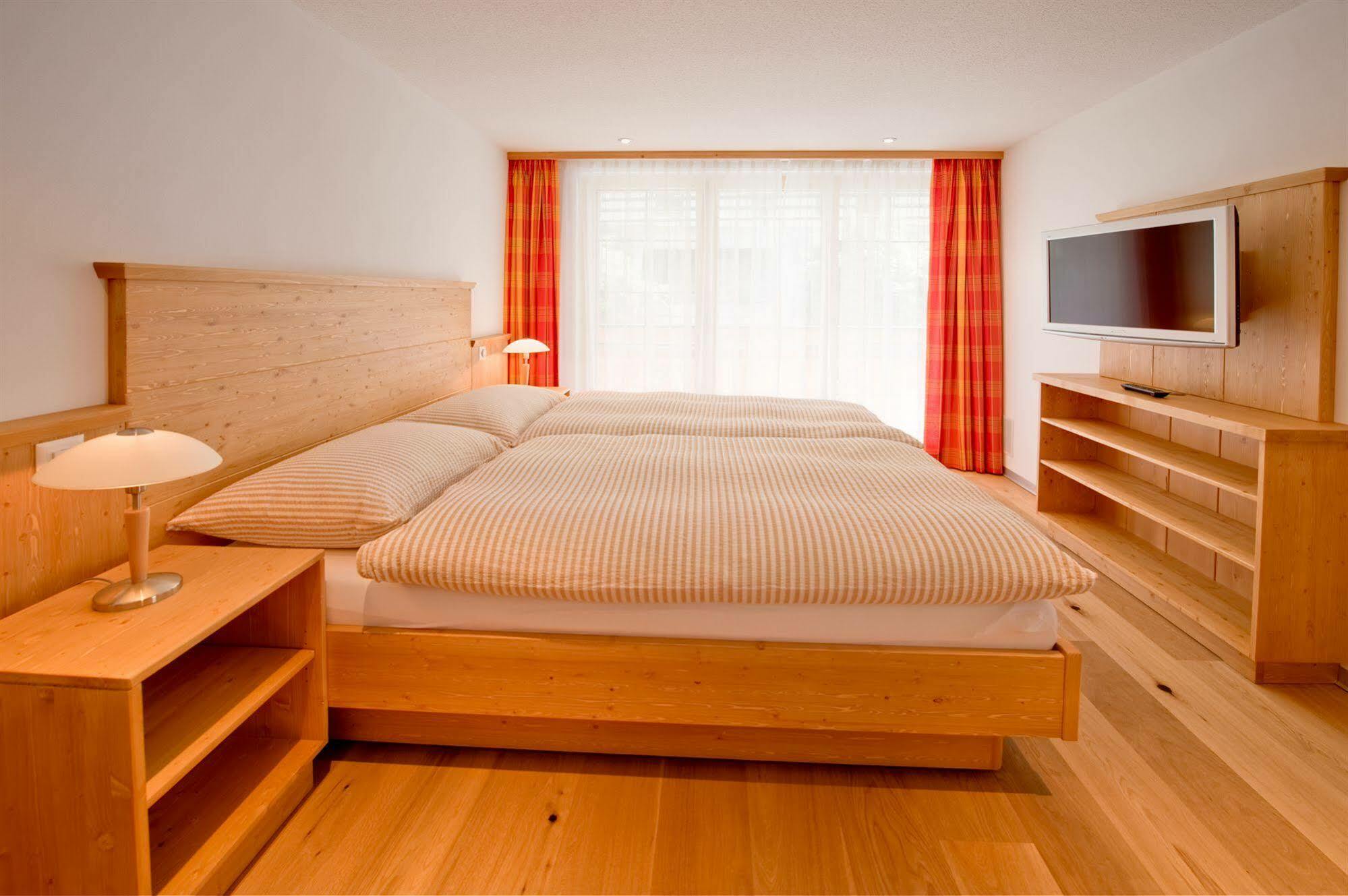 Jaegerhof Serviced Apartements Zermatt Buitenkant foto