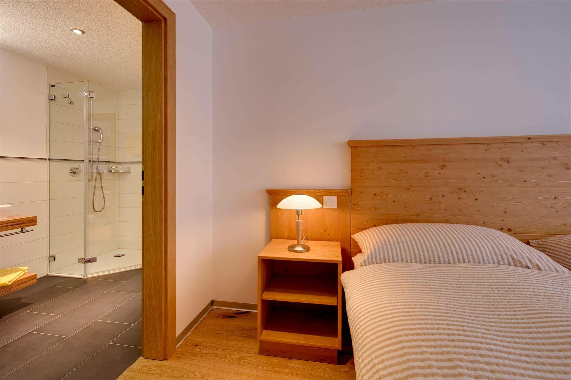Jaegerhof Serviced Apartements Zermatt Buitenkant foto