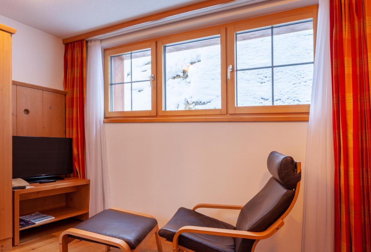 Jaegerhof Serviced Apartements Zermatt Buitenkant foto